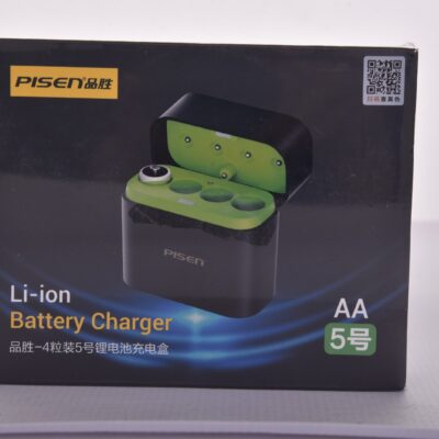 Pisen Batterie and Charger